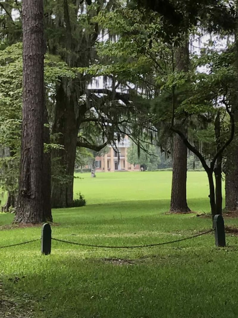 Melrose Mansion in Natchez Mississippi - County Road 407