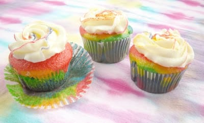 3 rainbow cupcakes 